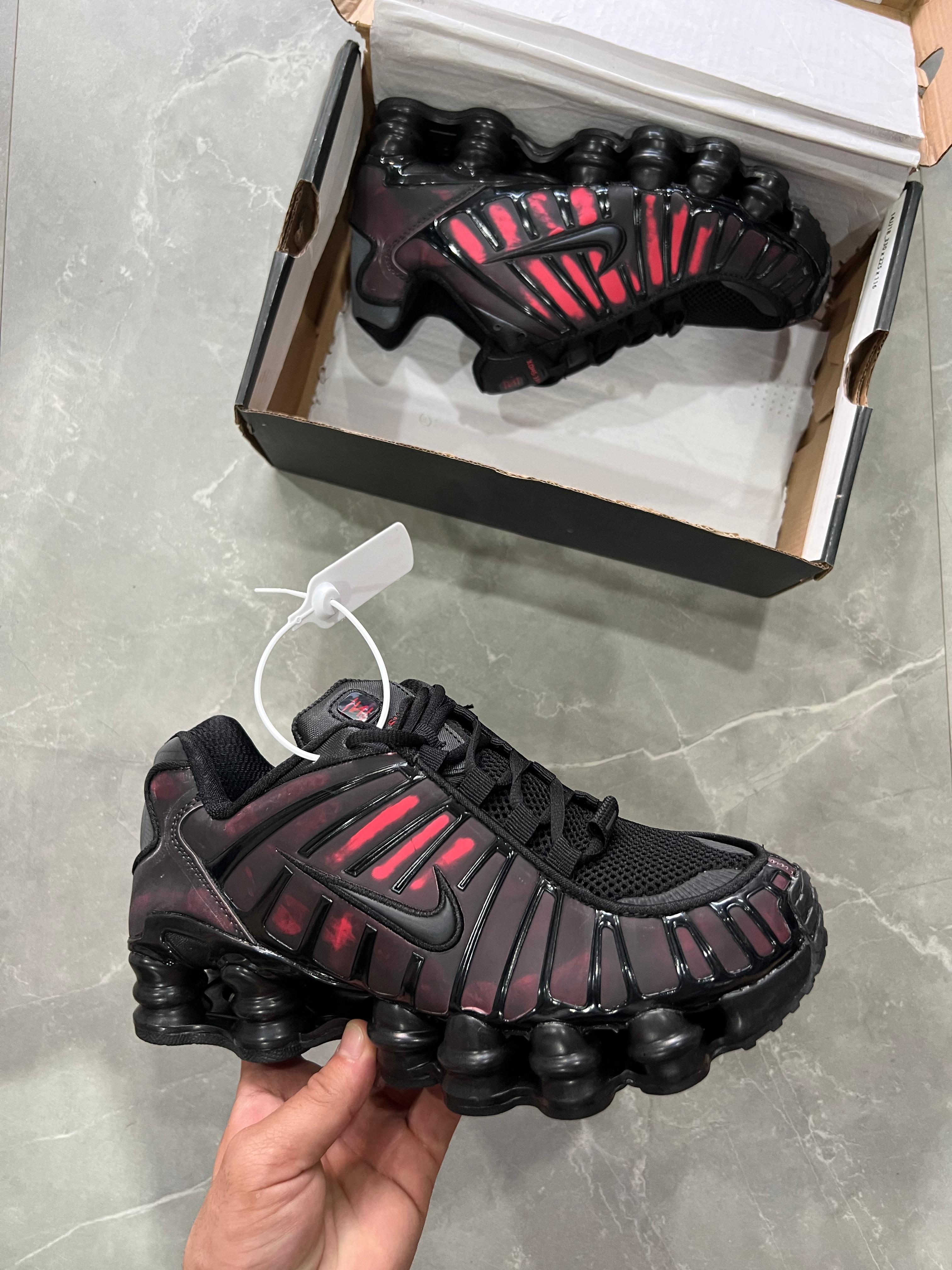 Nike shox mesh solid